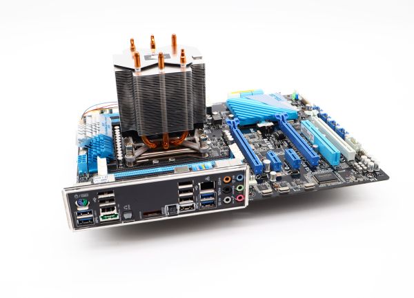 ASUS P9X79 Mainboard mit Intel Core i7-4930K